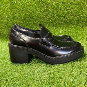 H & M black block heel platform loafers womens 8 big lug